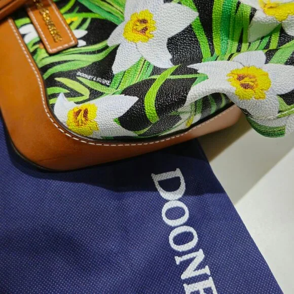 Dooney & Bourke Daffodil Drawstring Bucket Bag and Key Chain Purse - Picture 8 of 16
